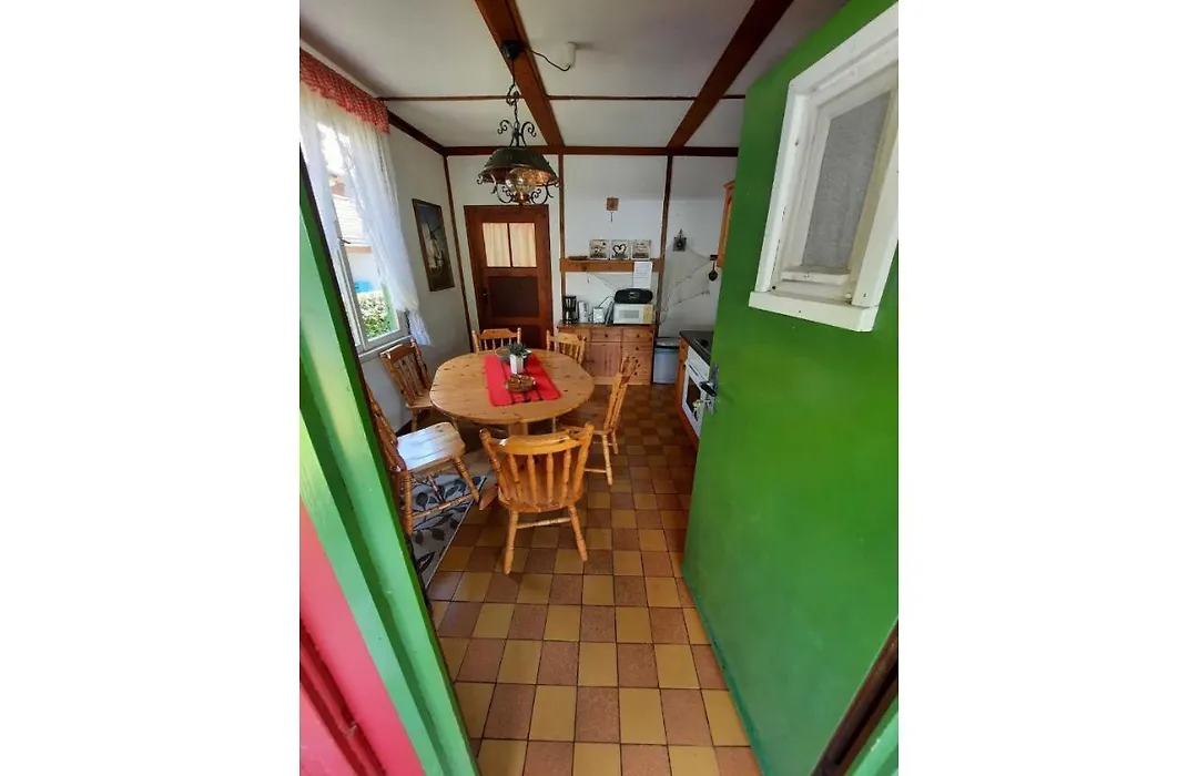 Ferienbungalow Waldstrasse-1